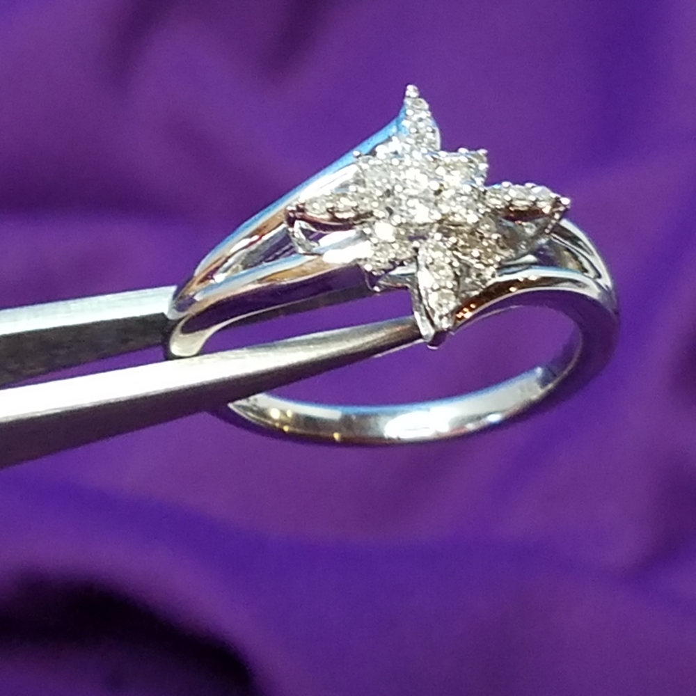 Diamond Cluster Ring - Picture 3 of 16